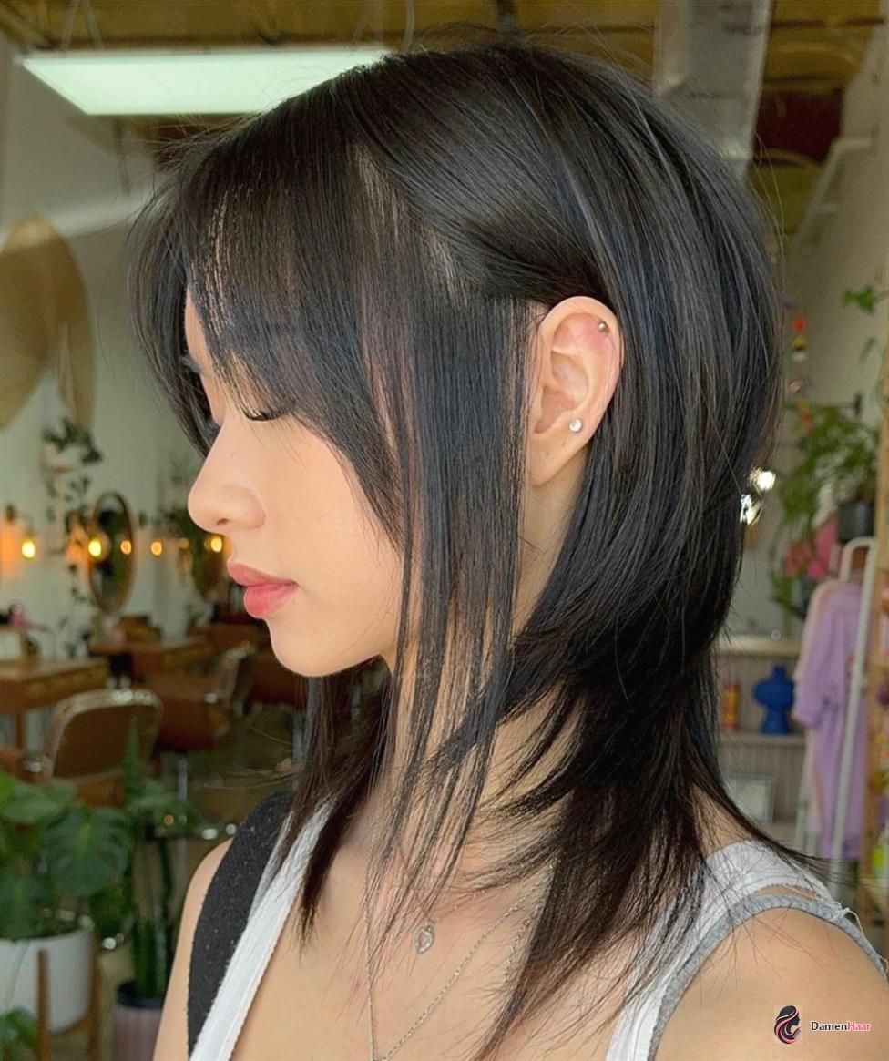 Volumengebender Hush Cut mit leichten kurzen Stufen Kurzer Hush Cut für feines glattes Haar